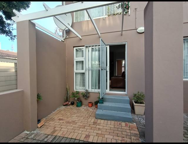 1 BEDROOM APARTMENT RENTED IN TABLE VIEW